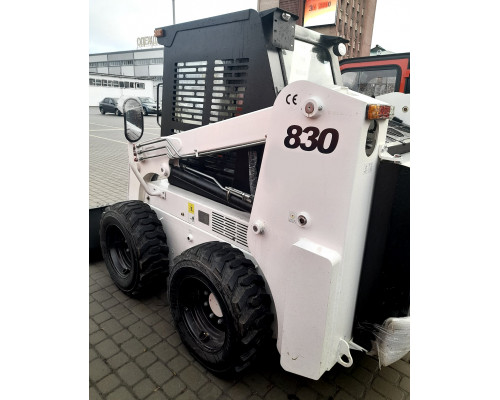 Мини-погрузчик WECAN WT-830 стандартная комплектация с кондиционером