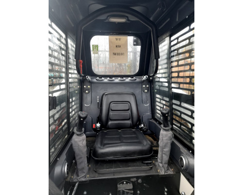 Мини-погрузчик WECAN WT-830 стандартная комплектация