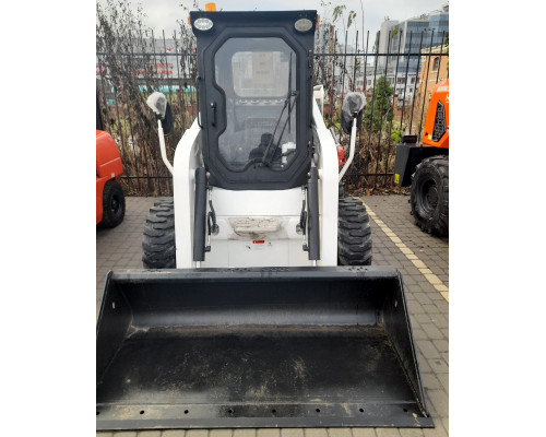 Мини-погрузчик WECAN WT-830 стандартная комплектация