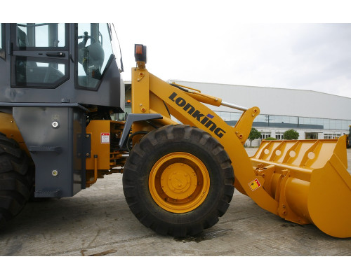 Фронтальный погрузчик LONKING CDM816D